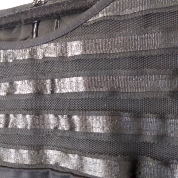 NWOT Unbranded Perfect Bodycon Little Black Dress With Cutout Chest Detail - Picture 3 of 12